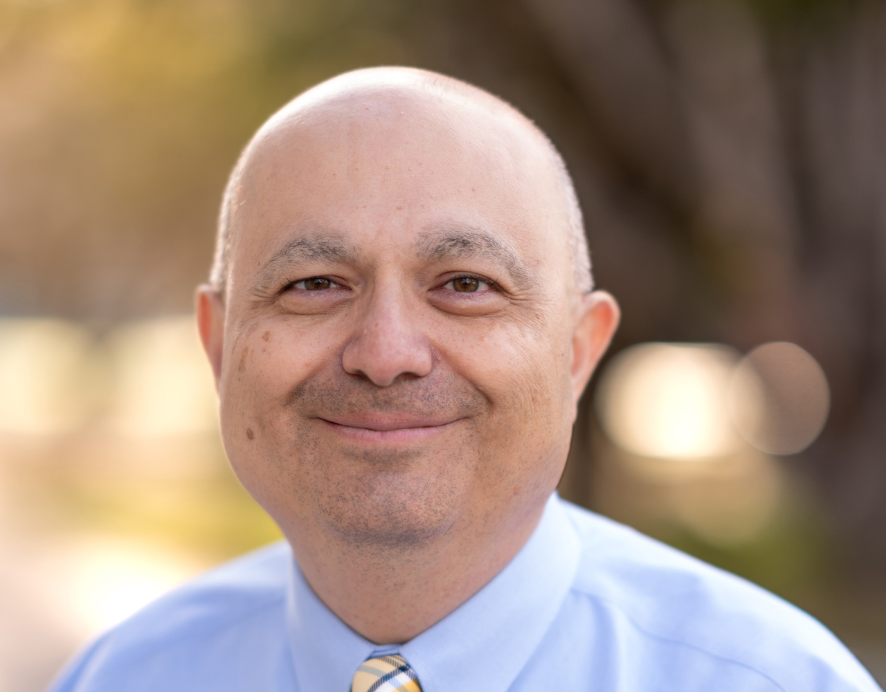 Portrait of Fred Neghabat